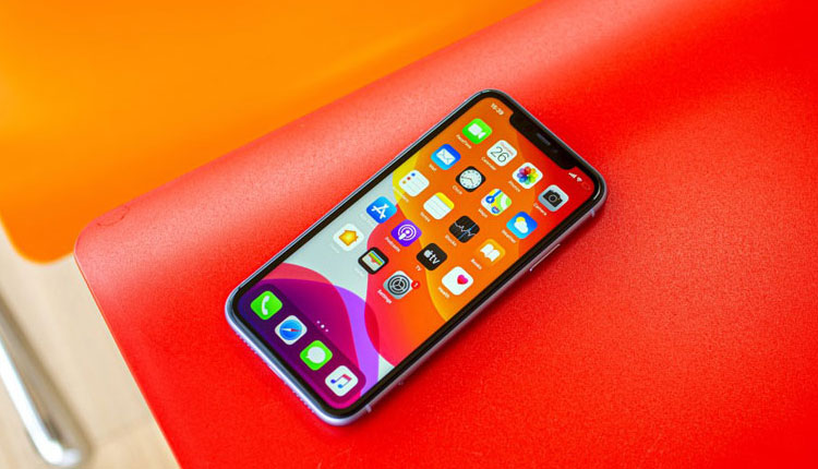 نقد و بررسی کامل آیفون 11؛ رنگبندی جذاب و پردازندهای قدرتمند