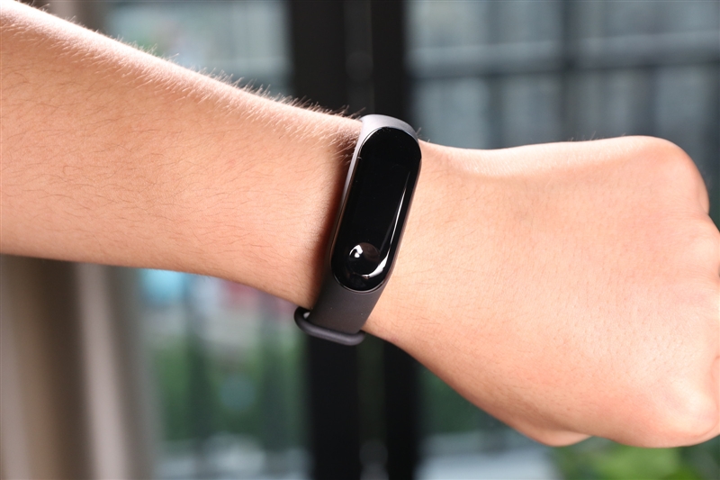 نقد و بررسی دستبند سلامت می بند ۳ شیائومی